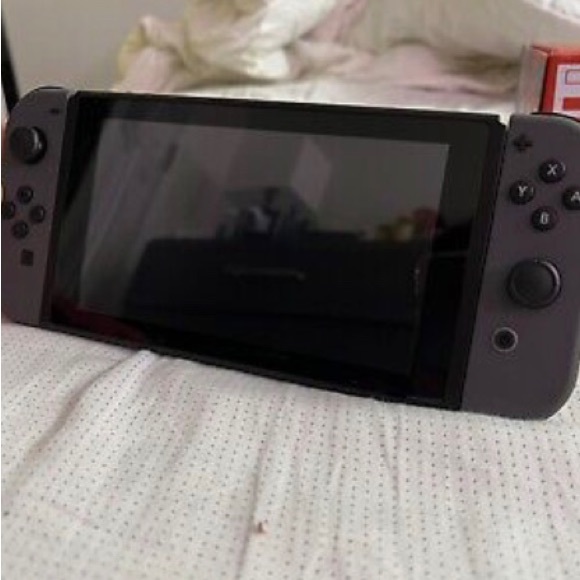 Nintendo - Picture 3 of 9